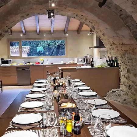 Casa En Paraje Natural Unico 25 Pax Girona