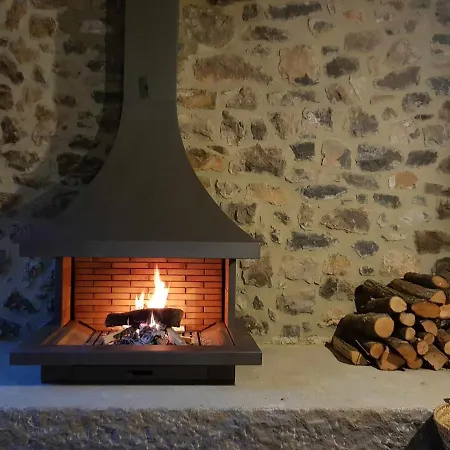 Casa En Paraje Natural Unico 25 Pax Holiday home
