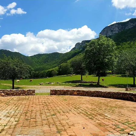 Casa En Paraje Natural Unico 25 Pax Holiday home *