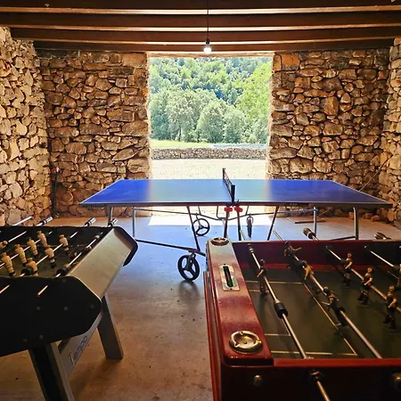 Casa En Paraje Natural Unico 25 Pax * Girona